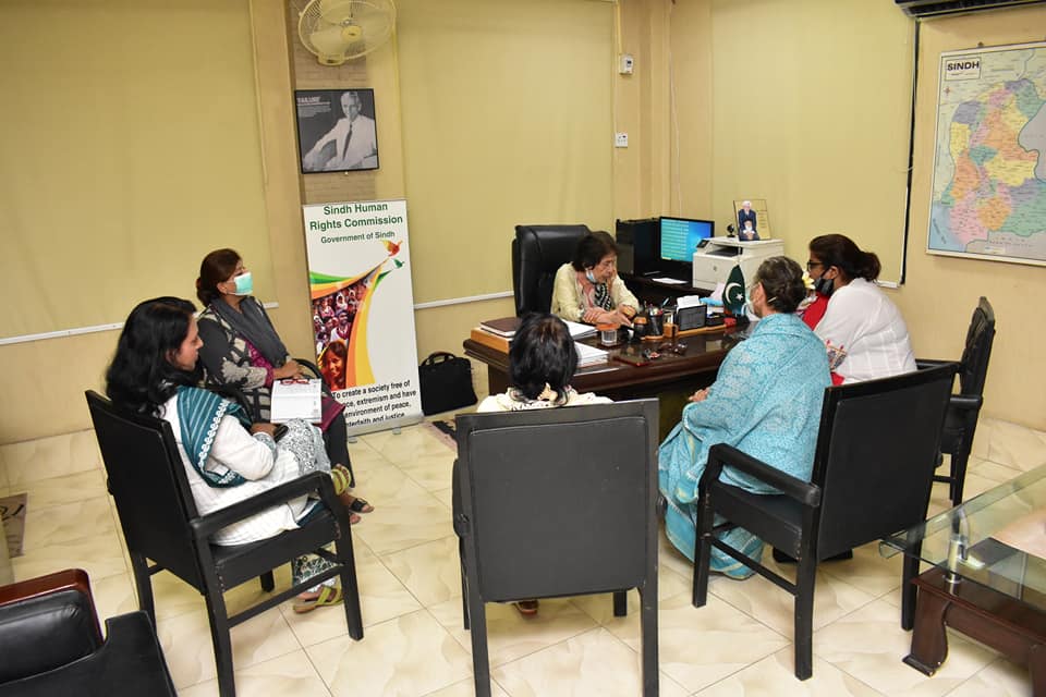 Siaasi Aurat Tehrik paid a visit to the Sindh Human Rights Commission