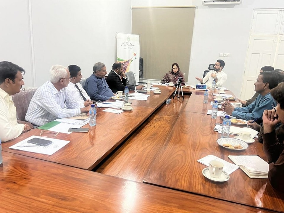 Mr. Sukhdev Hemnani Member (SHRC) Presides Over Meeting on Sindh Hindus Marriage Act in Sukkur